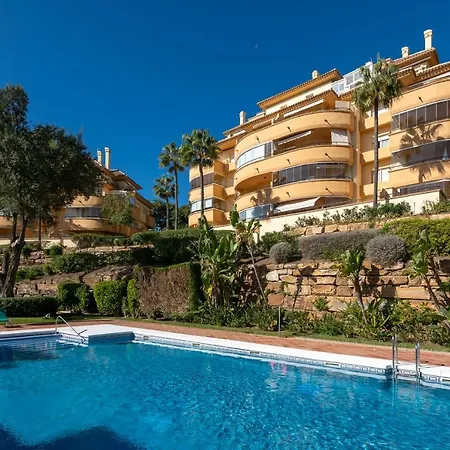 Beautiful 2 Bedroms Located In Elviria Hills Apartment Marbella